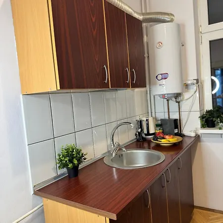 Elegant Getaway Cismigiu Park 3 Апартаменти