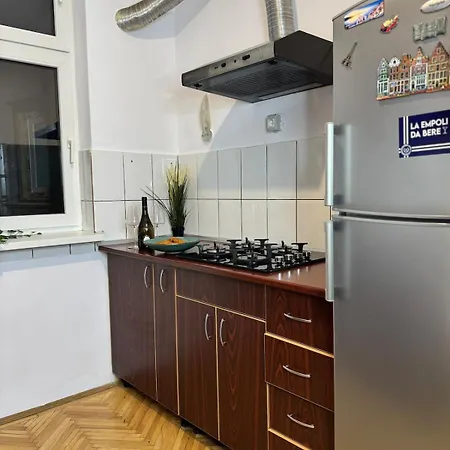 Elegant Getaway Cismigiu Park 3 Апартаменти *